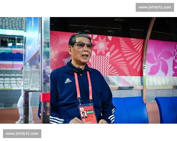 81 岁根宝挂帅南下,上海 U20 扛男足荣誉冲冠 81 岁根宝挂帅南下,上海 U20 扛男足荣誉冲冠