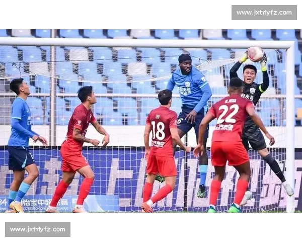 中超 28 轮实况开打!申花 2-2 大连:边路对决与伤病博弈 中超 28 轮实况开打!申花 2-2 大连:边路对决与伤病博弈